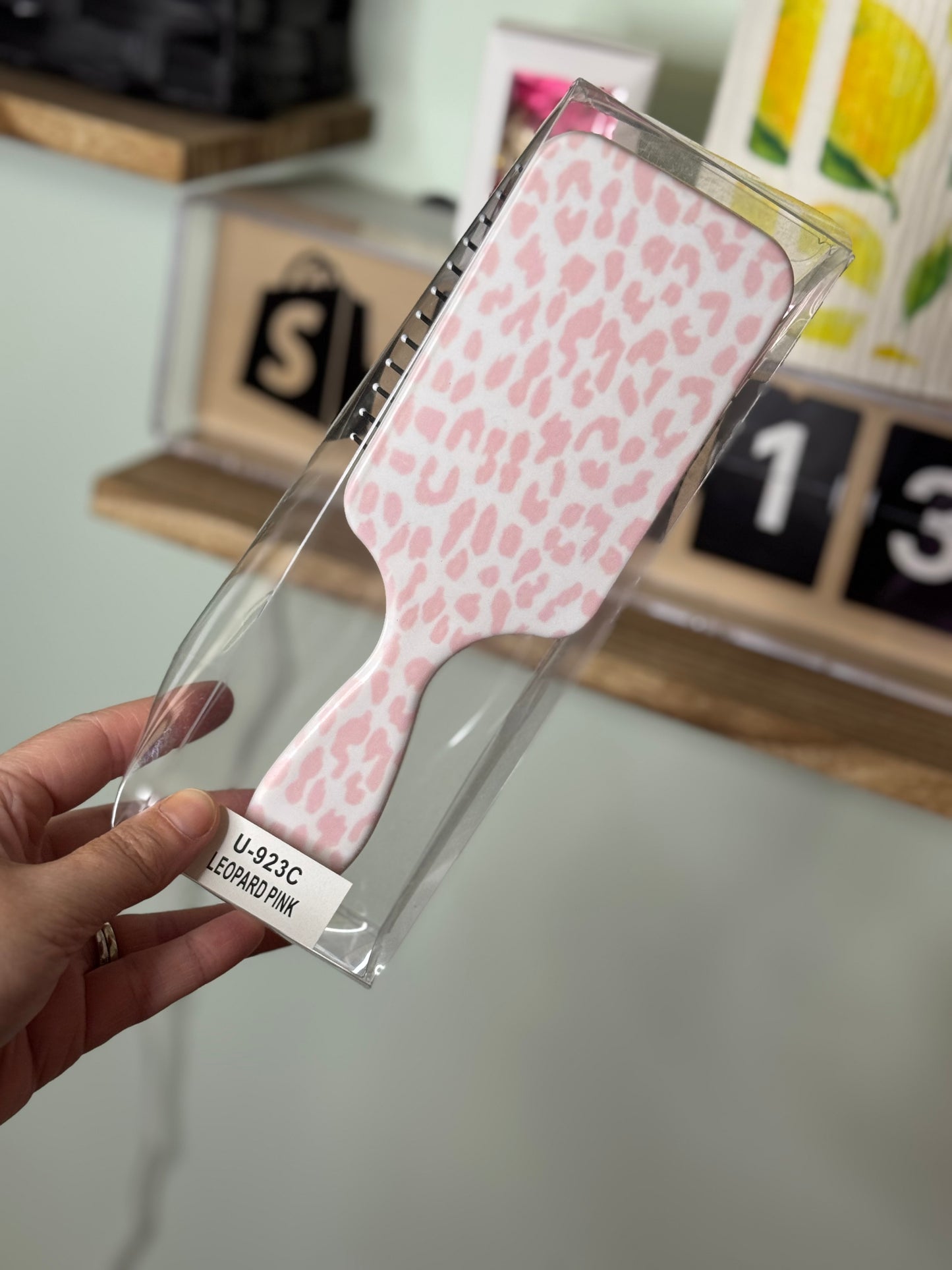 The Trendy Brush