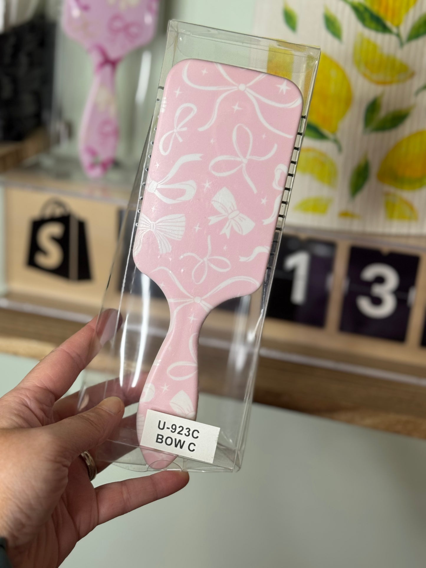 The Trendy Brush