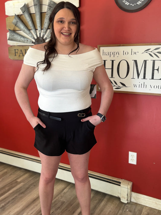 The Professional Shorts with Belt